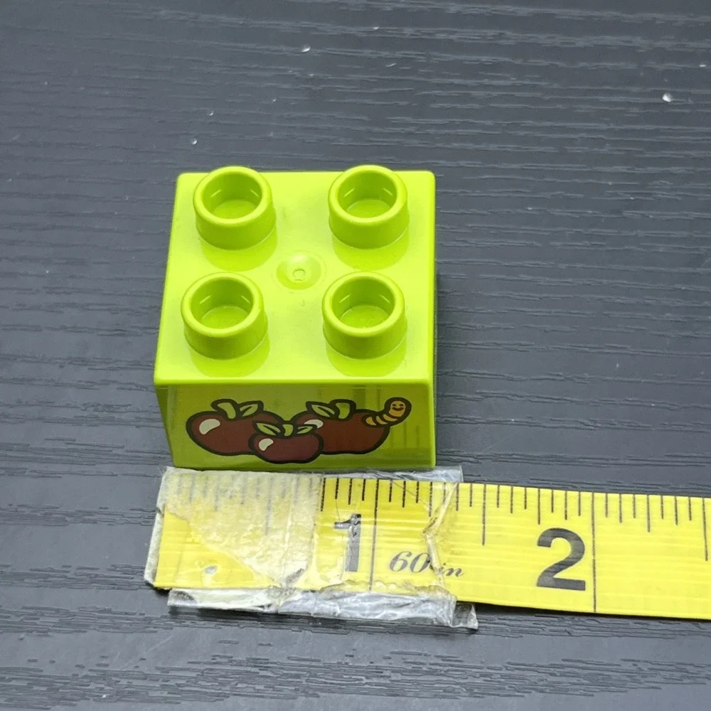 LEGO DUPLO Lime Green Apple Bricks w/ Worm Print 2x2 Lot of 2 Genuine Rare
